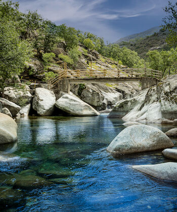 Banderas azules y piscinas naturales para darse un buen chapuzón en Extremadura