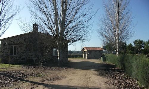 Toledo se suma al turismo rural con una nueva casa rural en Peraleda  