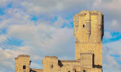 El Castillo de Belazczar uno de los ms bellos de Espaa  