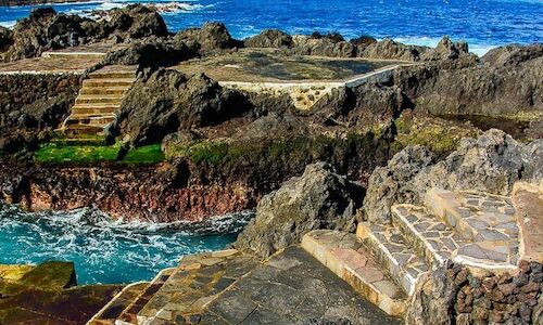 Sabes en qu pueblo de Espaa estn las piscinas naturales de lava   