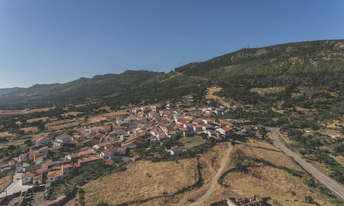 Casas de Miravete acoge La geologa en los parques nacionales espaoles 