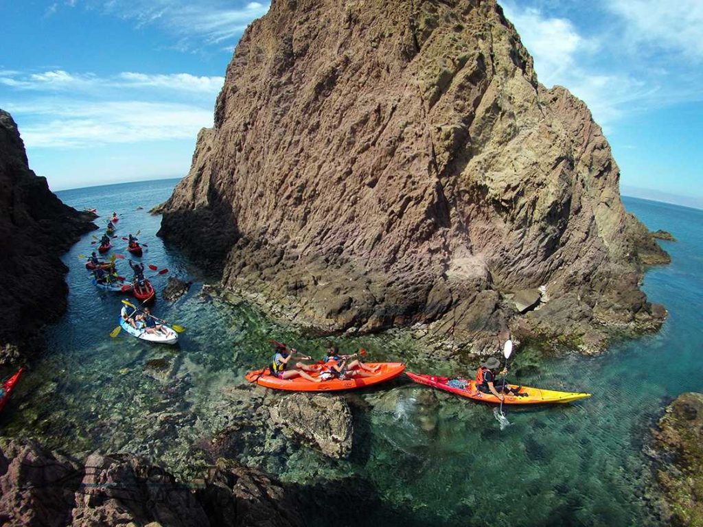 Kayak , ecoturismo en primavera 2022